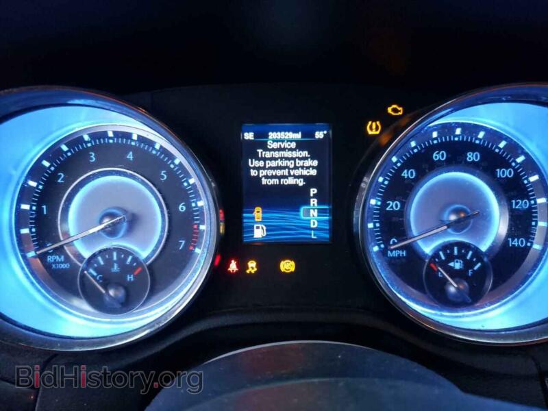 2014 Chrysler 300 (VIN 2C3CCAAGXEH327809) — фото 9 из 13