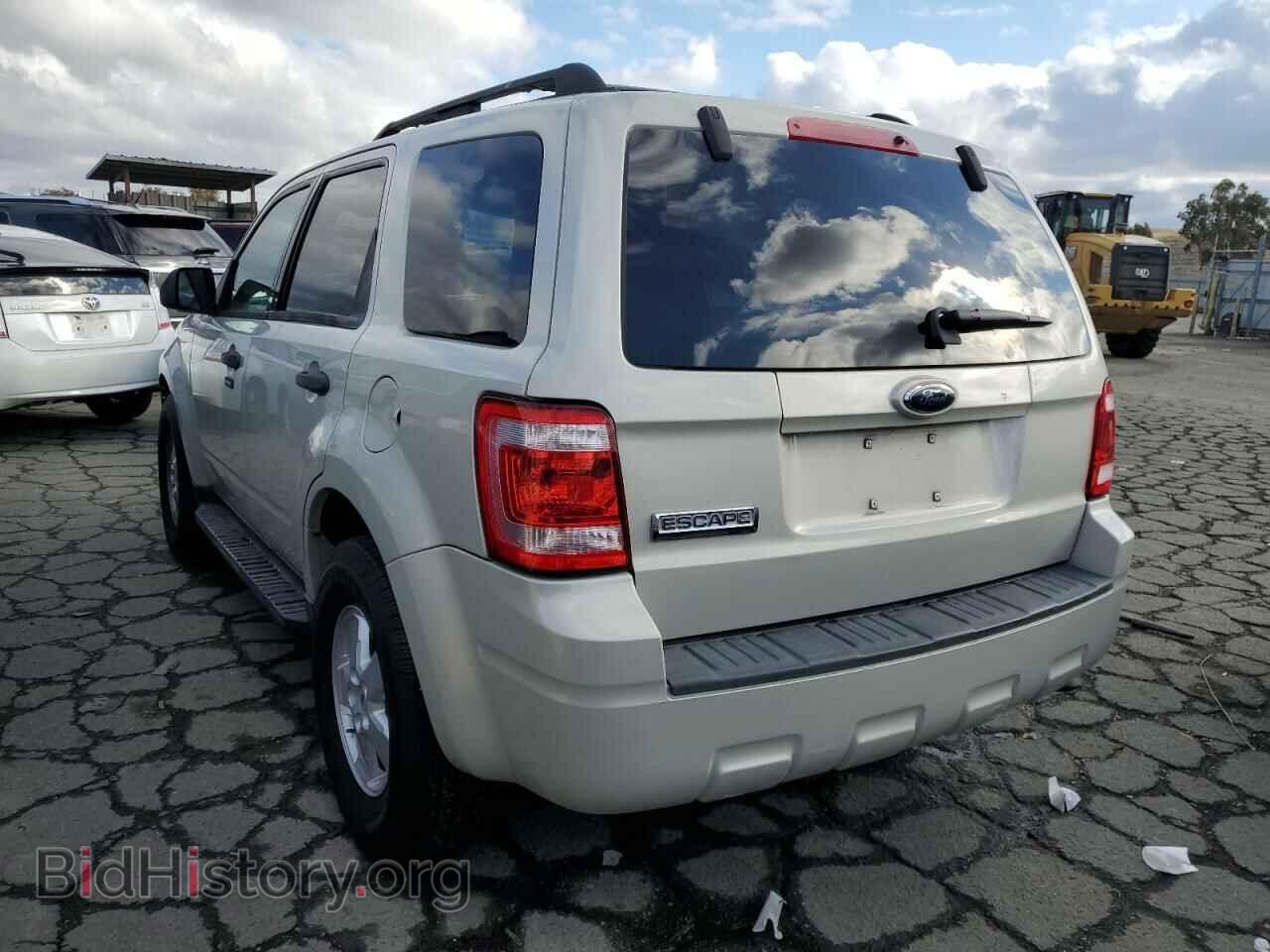 2009 FORD ESCAPE - VIN: 1FMCU03G79KA21189 - Фото 2