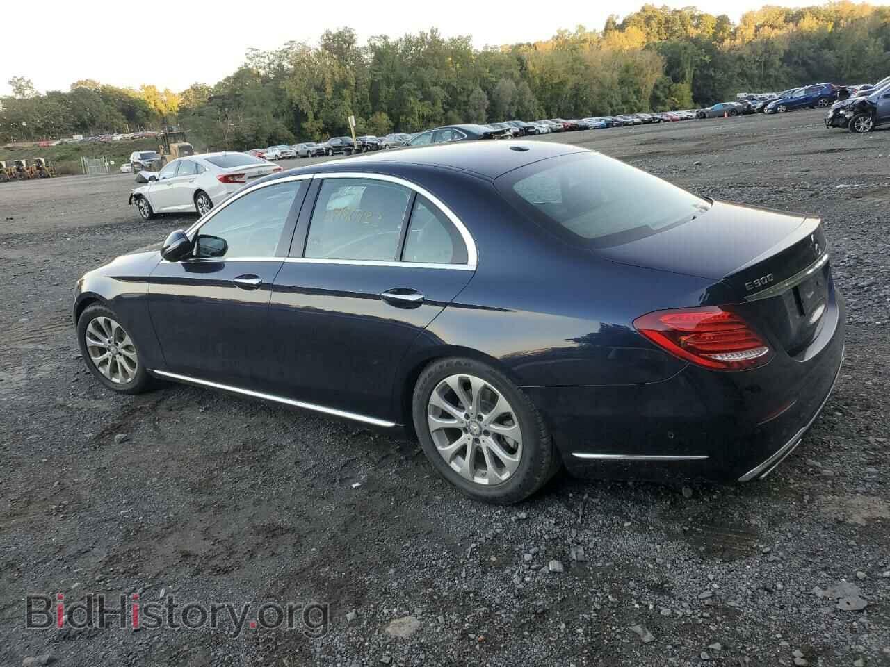 2017 MERCEDES-BENZ E-CLASS - VIN: WDDZF4KB7HA071073 - Фото 2