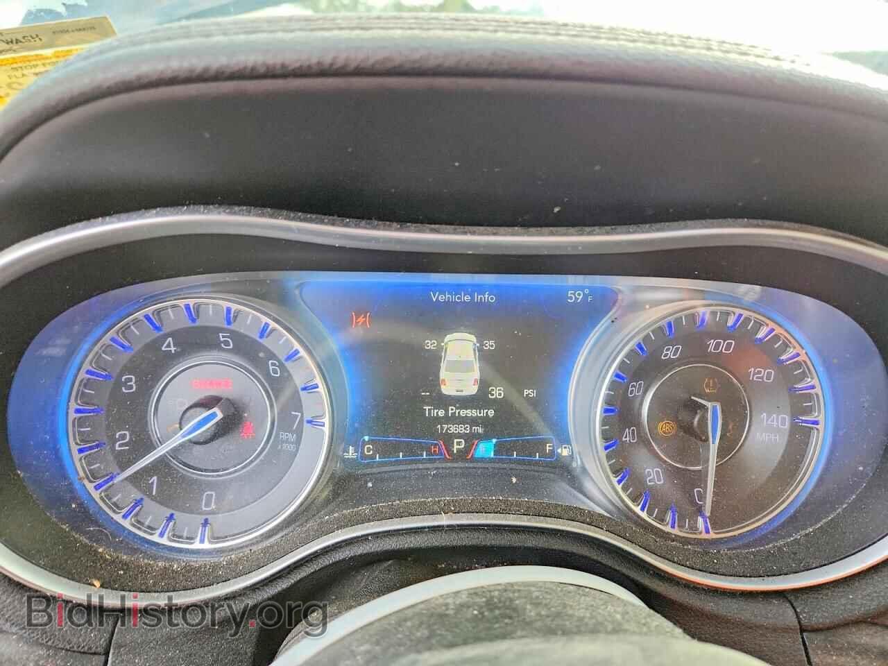 2016 CHRYSLER 300 - VIN: 2C3CCARGXGH161945 - Photo 9