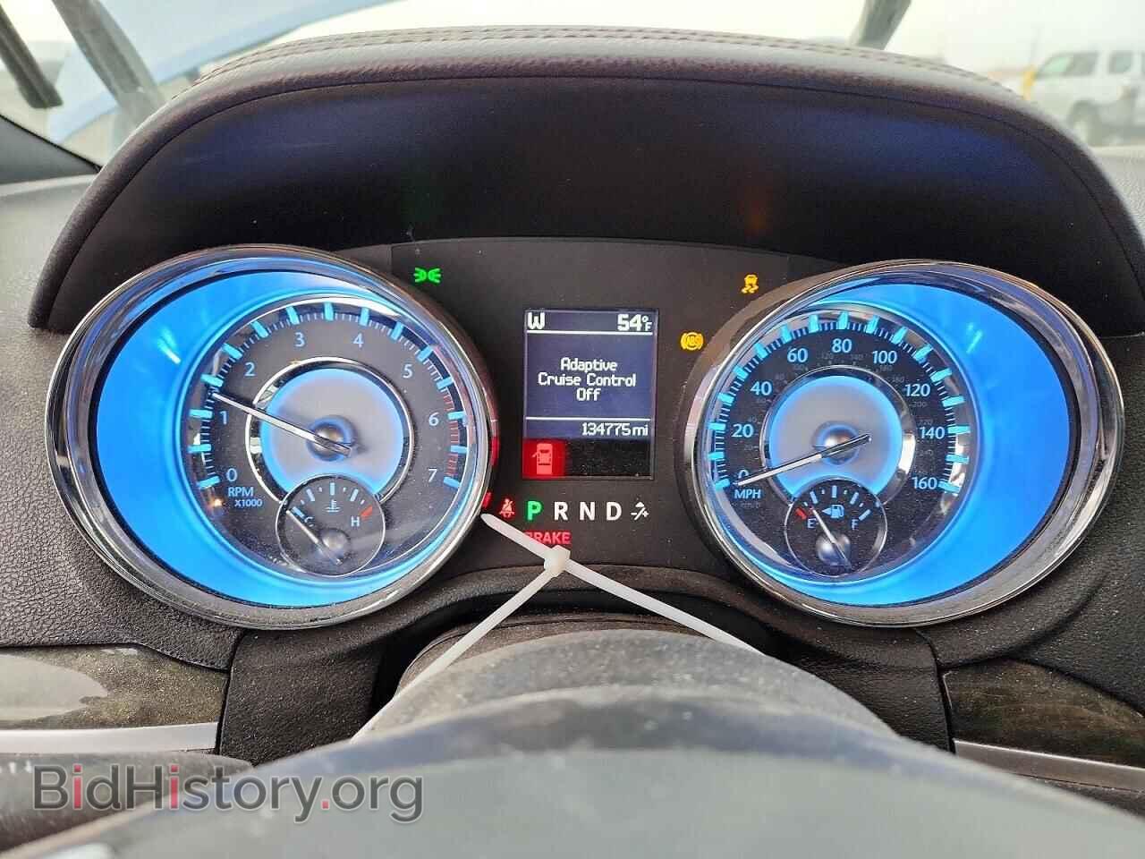 2011 Chrysler 300 (VIN 2C3CK6CT7BH563257) — photo 9 of 12