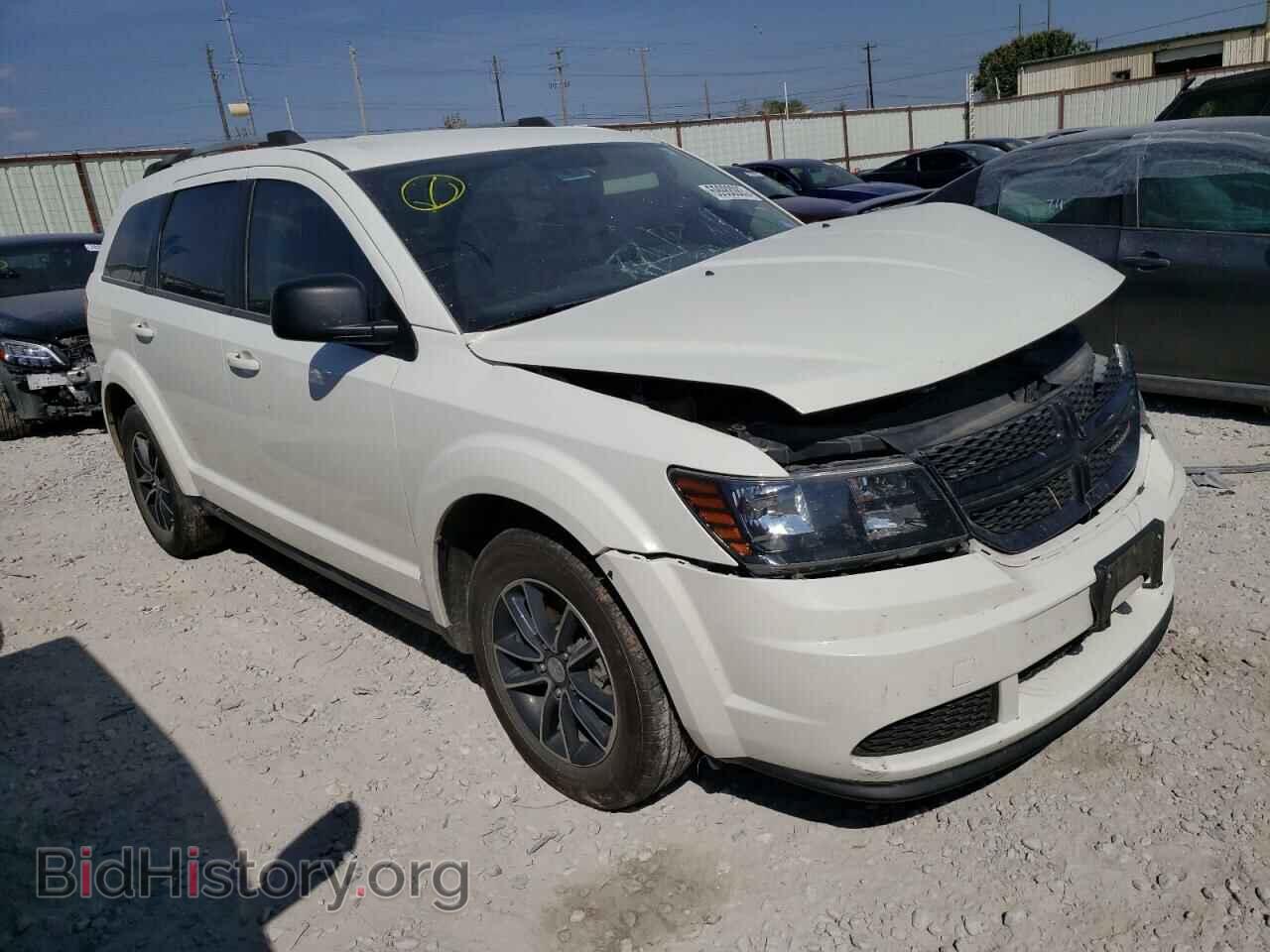 2017 DODGE JOURNEY - VIN: 3C4PDCAB5HT582745 - Фото 4