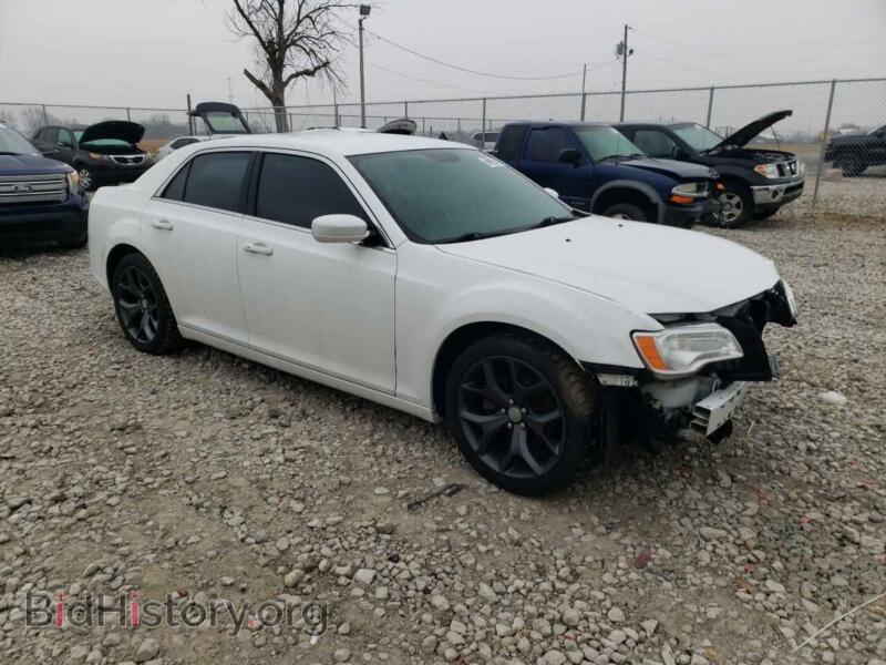 2012 Chrysler 300 (VIN 2C3CCAAG8CH134166) — фото 4 из 12