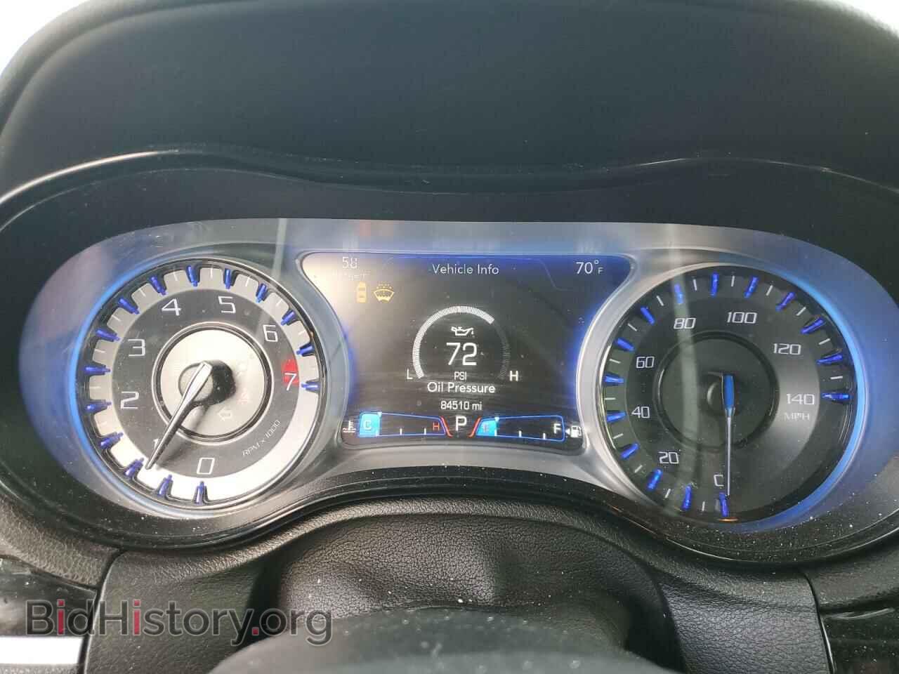 2018 CHRYSLER 300 - VIN: 2C3CCABG9JH234238 - Фото 9
