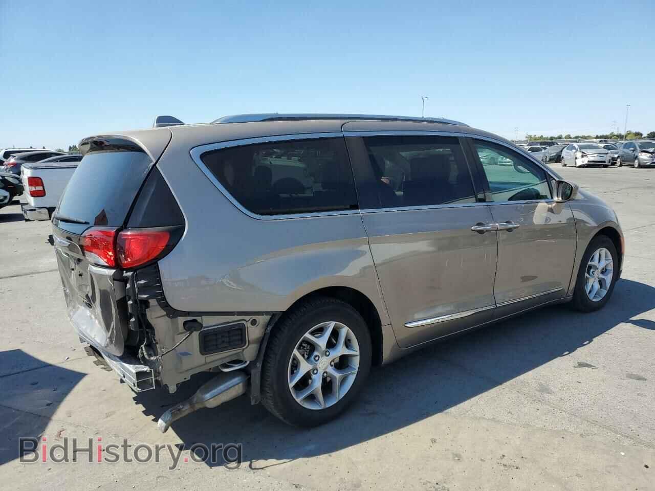 2018 CHRYSLER PACIFICA - VIN: 2C4RC1EG3JR217947 - Photo 3