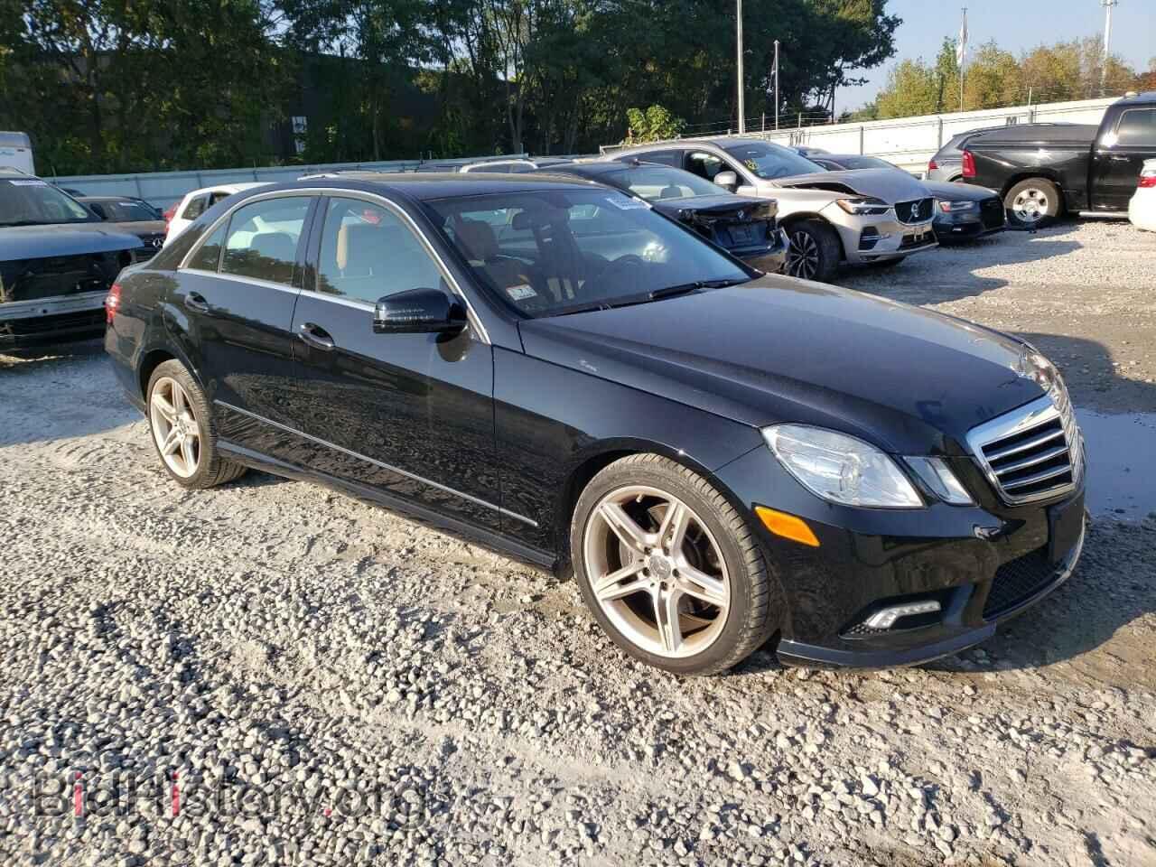 2011 MERCEDES-BENZ E-CLASS - VIN: WDDHF8HB6BA357031 - Фото 4
