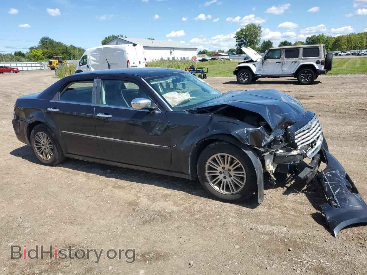 2010 CHRYSLER 300 - VIN: 2C3CA5CV4AH306909 - Фото 4