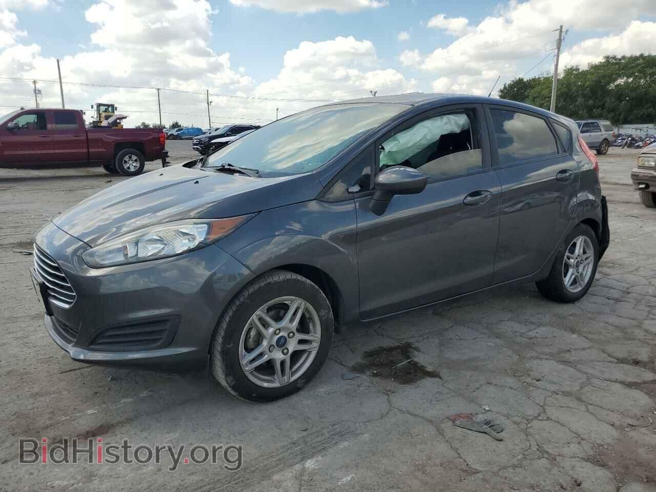 Photo 3FADP4EJ2KM152194 - FORD FIESTA 2019