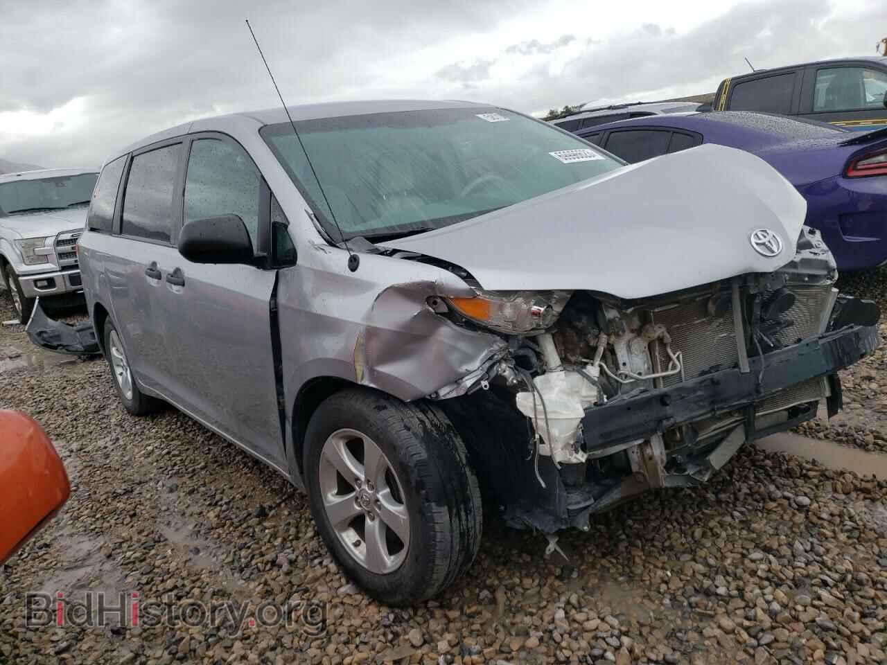 2012 TOYOTA All Models - VIN: 5TDZK3DC6CS219277 - Фото 4