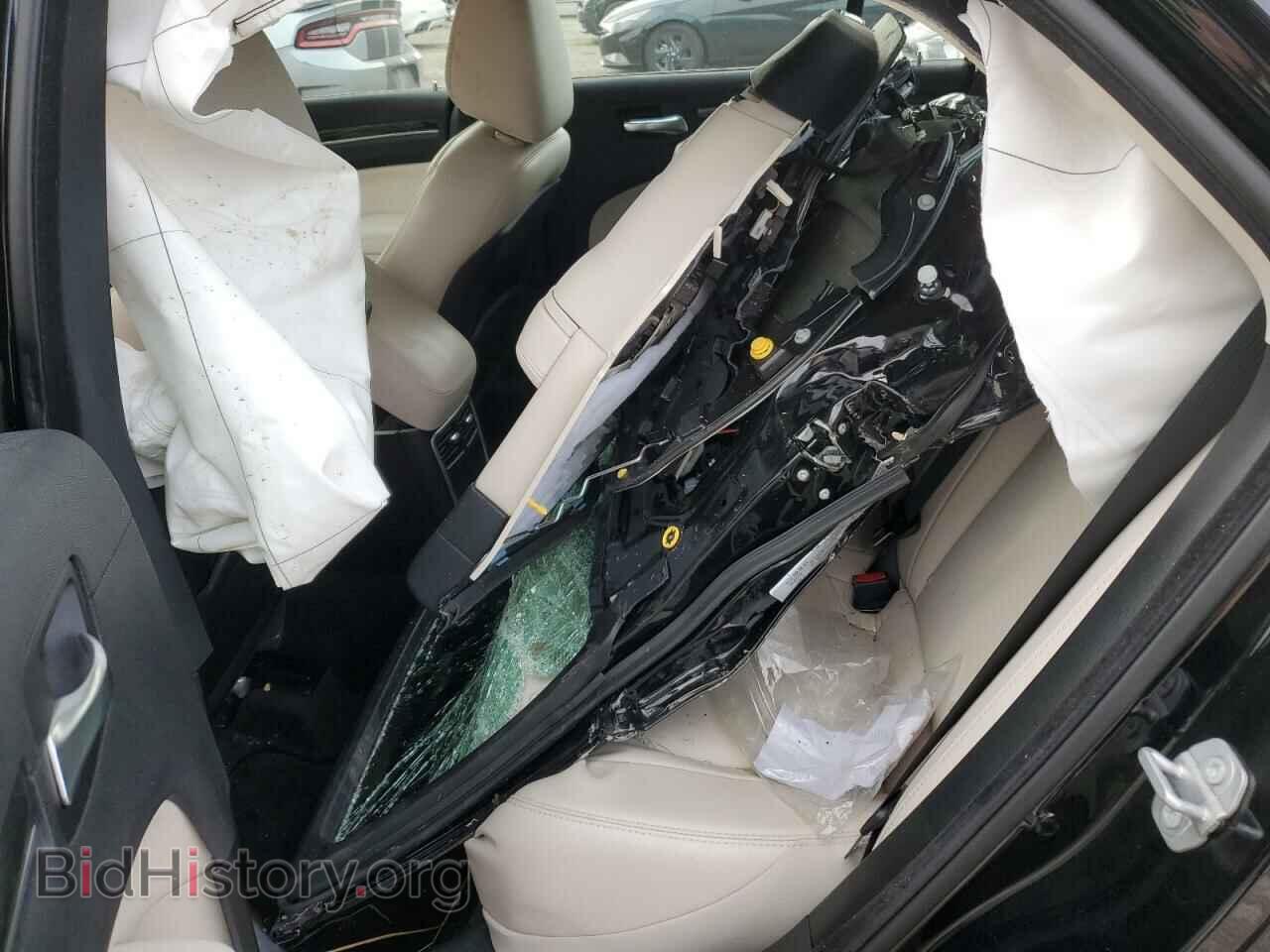 2017 CHRYSLER 300 - VIN: 2C3CCAAG2HH552455 - Фото 12