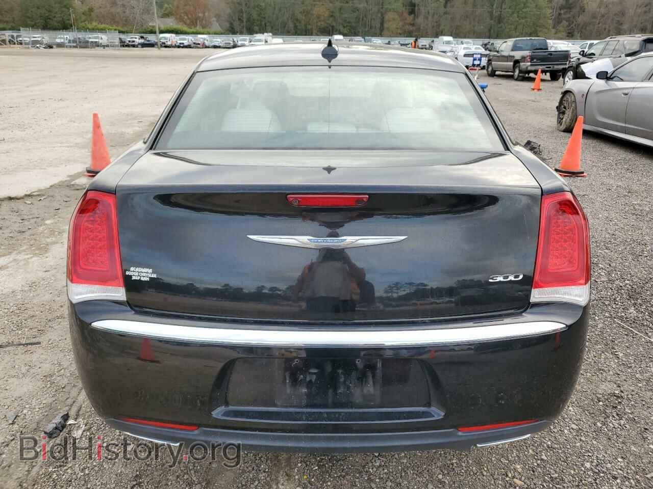 2017 CHRYSLER 300 - VIN: 2C3CCAAG2HH552455 - Фото 6