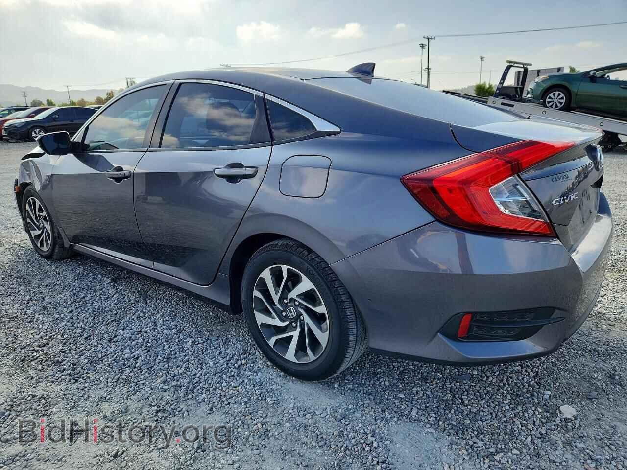 2018 HONDA CIVIC - VIN: 2HGFC2F73JH592462 - Фото 3