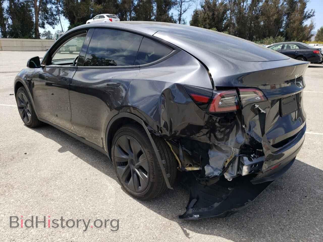 2024 TESLA MODEL Y - VIN: 7SAYGDED2RF126105 - Фото 2