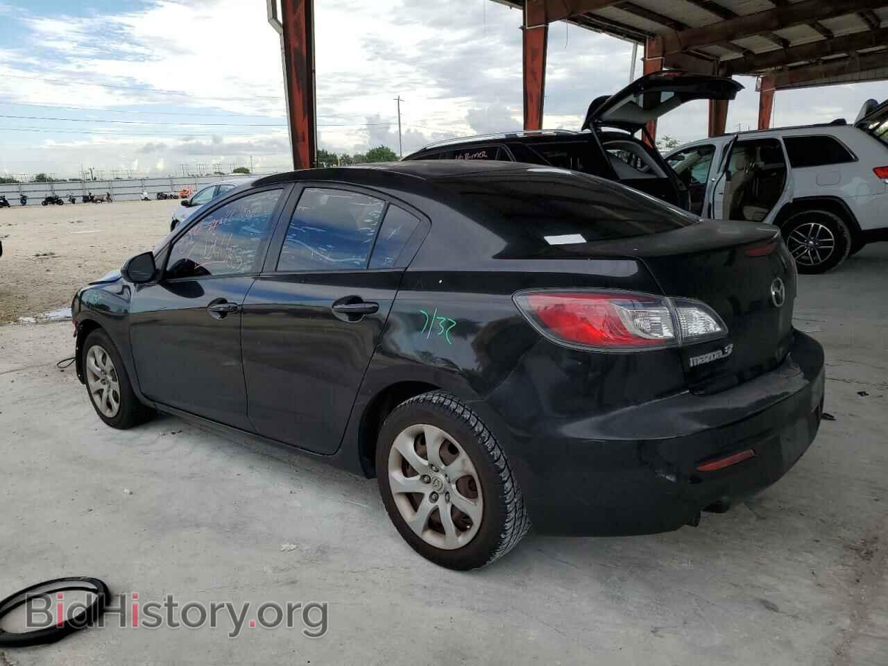 2013 MAZDA 3 - VIN: JM1BL1TF8D1733595 - Фото 2