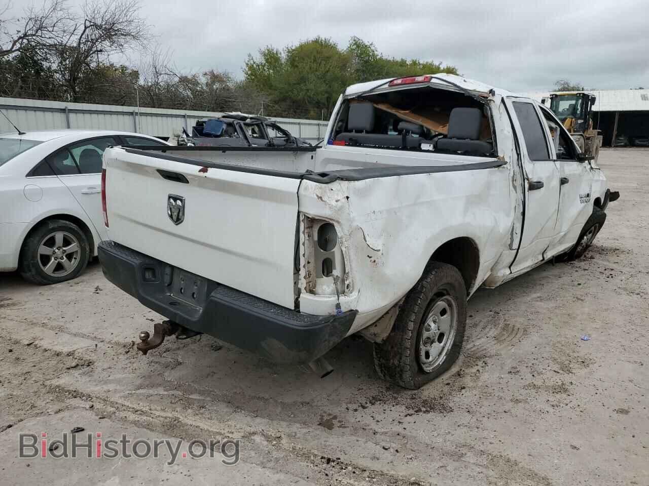 2018 RAM 1500 - VIN: 1C6RR6FG8JS330390 - Фото 3