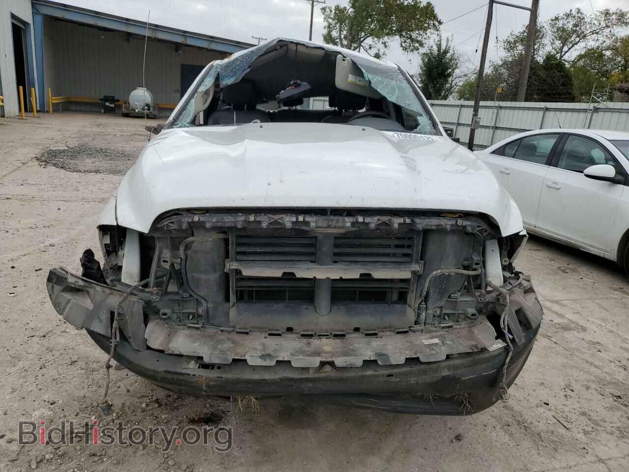 2018 RAM 1500 - VIN: 1C6RR6FG8JS330390 - Фото 5