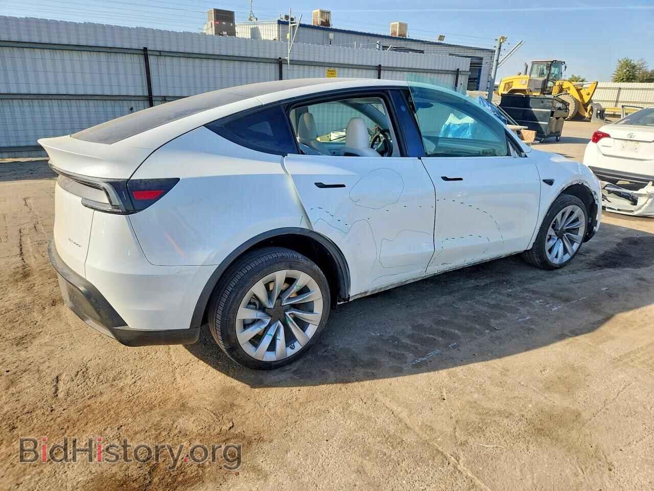 2026 TESLA MODEL Y - VIN: 7SAYGDEE7TF424682 - Photo 3