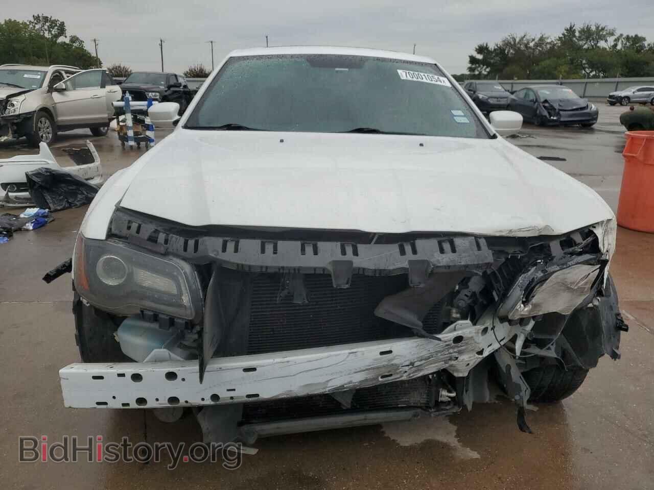2014 CHRYSLER 300 - VIN: 2C3CCABT7EH145318 - Фото 5
