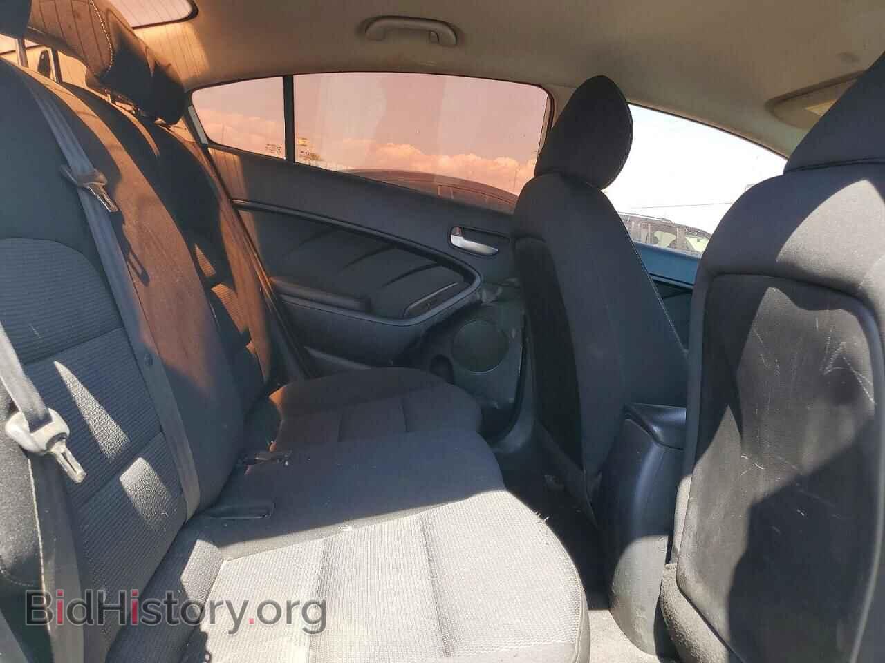 2017 KIA FORTE - VIN: 3KPFK4A78HE091223 - Photo 10