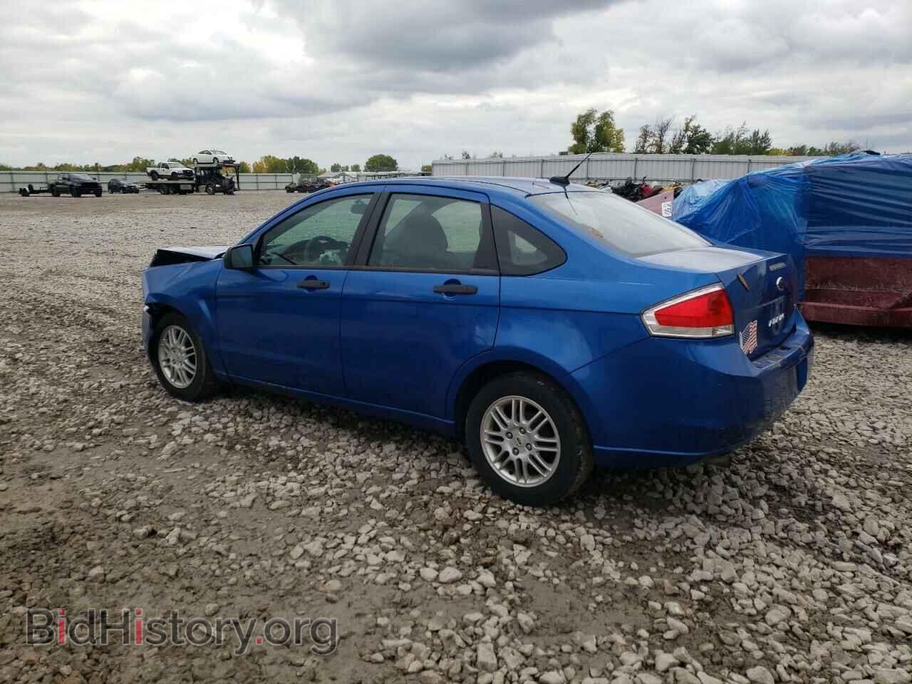2011 FORD FOCUS - VIN: 1FAHP3FN8BW101540 - Фото 2