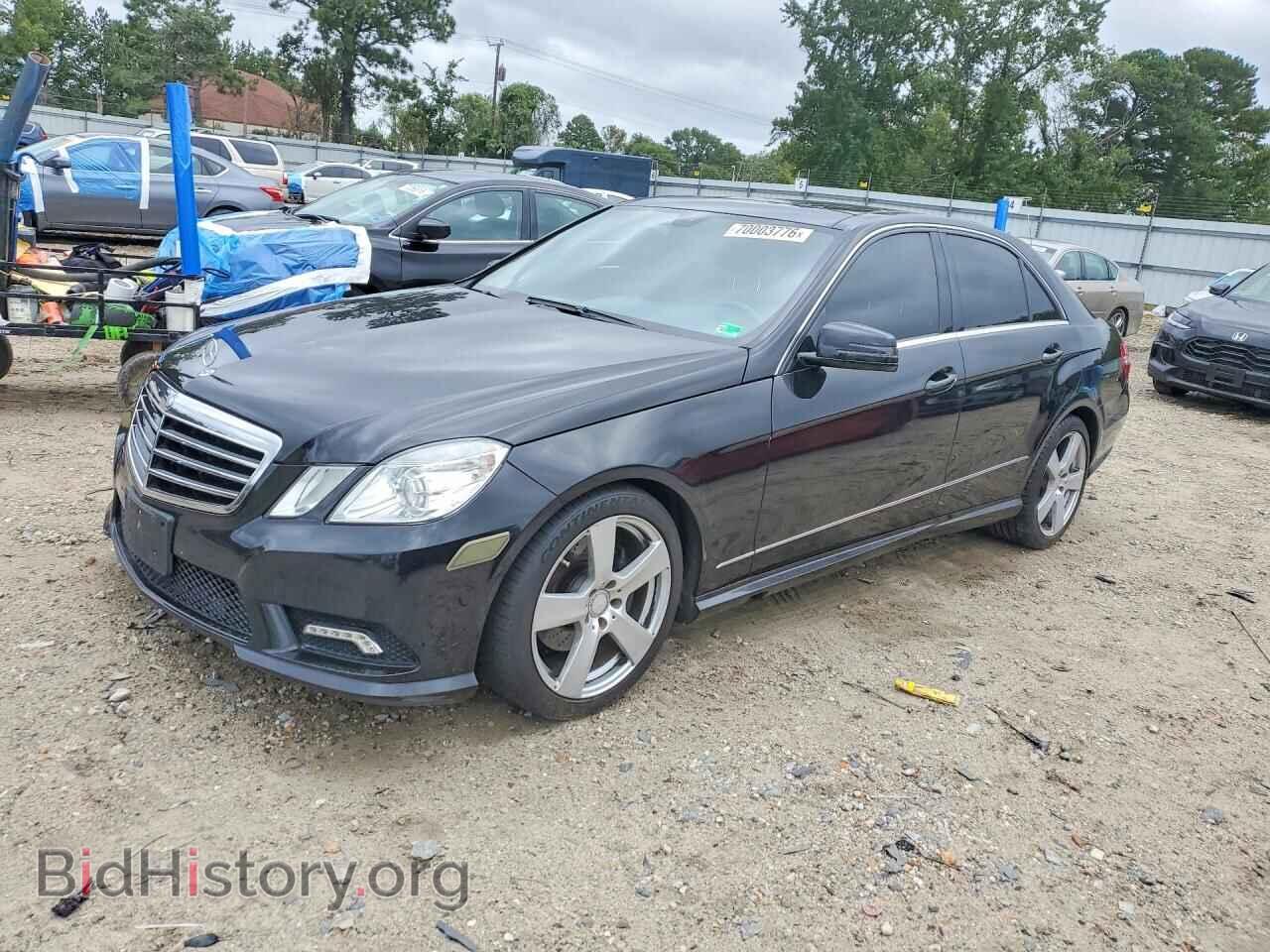 Photo WDDHF8HB3BA364664 - MERCEDES-BENZ E-CLASS 2011