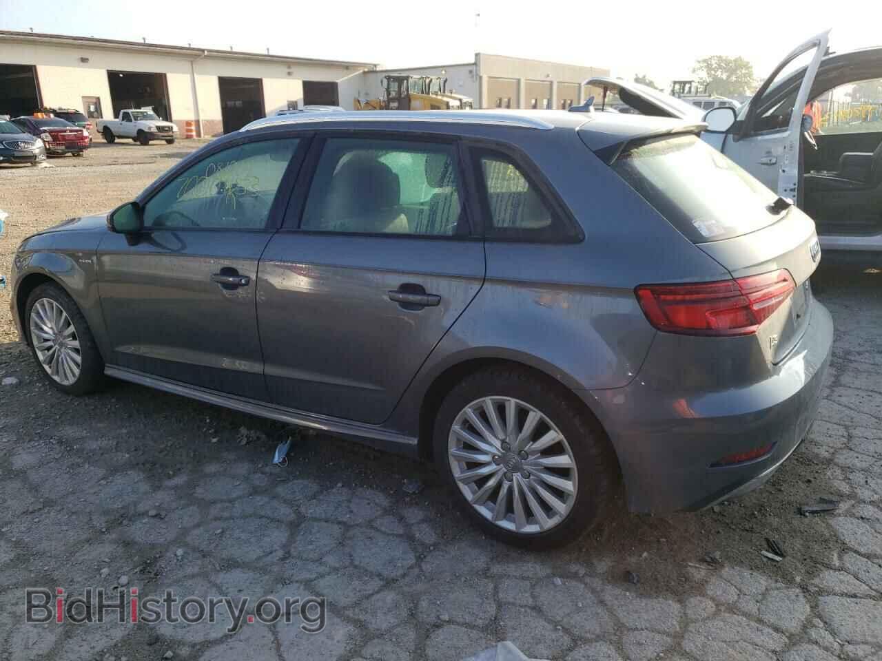 2017 AUDI A3 - VIN: WAUUPBFF2HA081204 - Фото 2