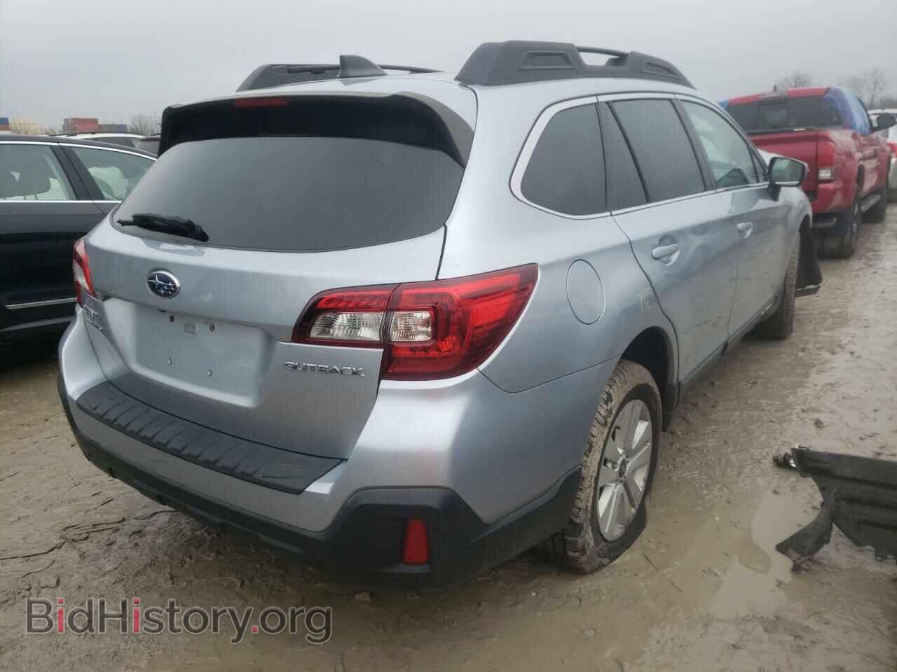 2018 SUBARU OUTBACK - VIN: 4S4BSACC1J3299864 - Фото 4
