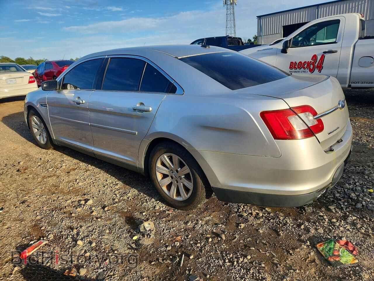 2012 FORD TAURUS - VIN: 1FAHP2DW1CG125857 - Photo 2