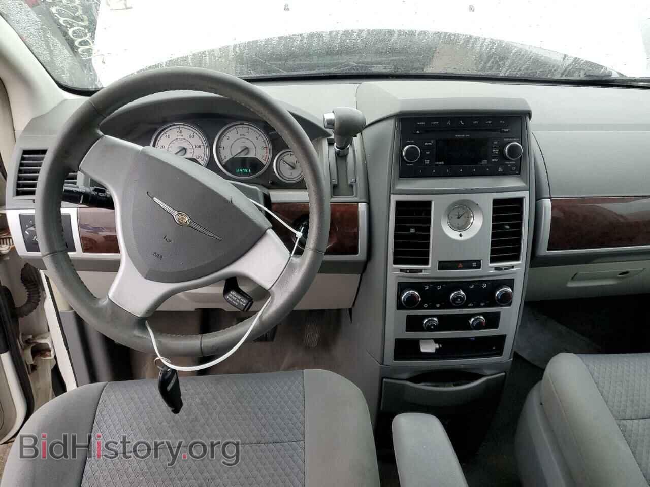 2010 CHRYSLER MINIVAN - VIN: 2A4RR5D19AR131944 - Фото 8