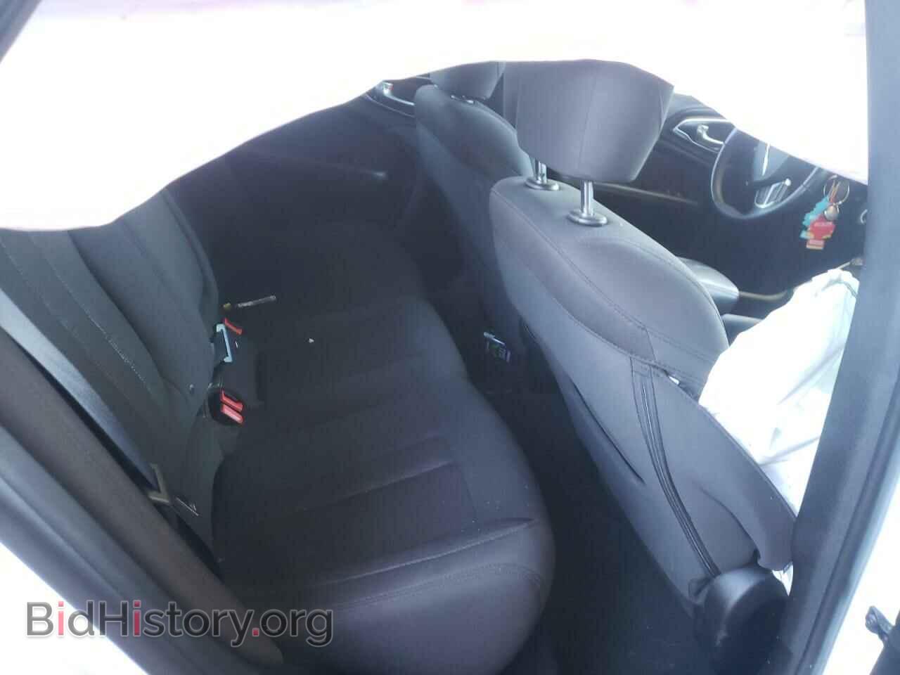 2016 CHRYSLER 200 - VIN: 1C3CCCAG6GN171838 - Фото 6