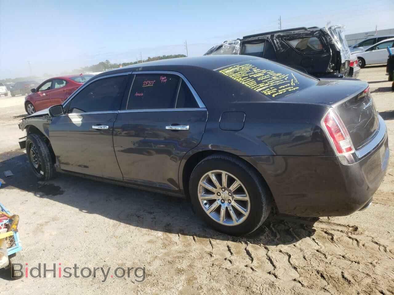 2014 CHRYSLER 300 - VIN: 2C3CCAET8EH169915 - Фото 2
