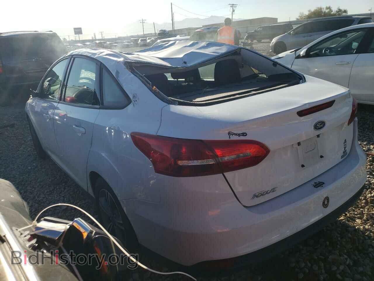 2018 FORD FOCUS - VIN: 1FADP3FE1JL270197 - Фото 2