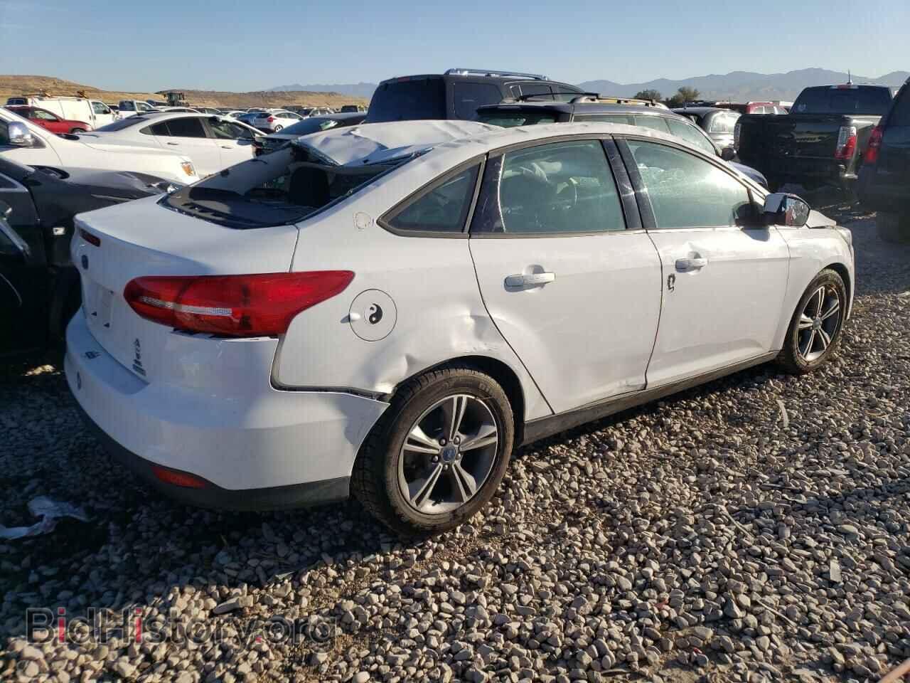 2018 FORD FOCUS - VIN: 1FADP3FE1JL270197 - Фото 3