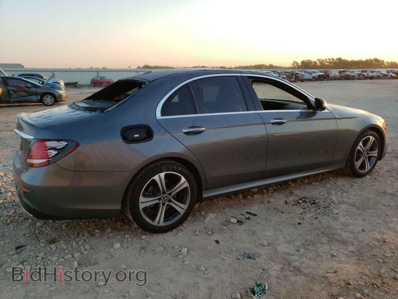 2019 MERCEDES-BENZ E-CLASS - VIN: WDDZF4JB3KA634824 - Фото 3