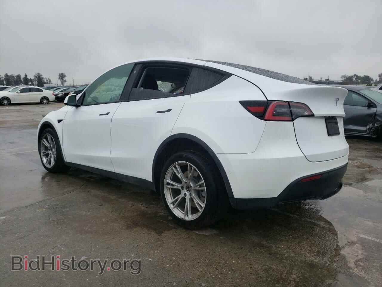 2021 TESLA MODEL Y - VIN: 5YJYGDEE2MF124899 - Photo 2