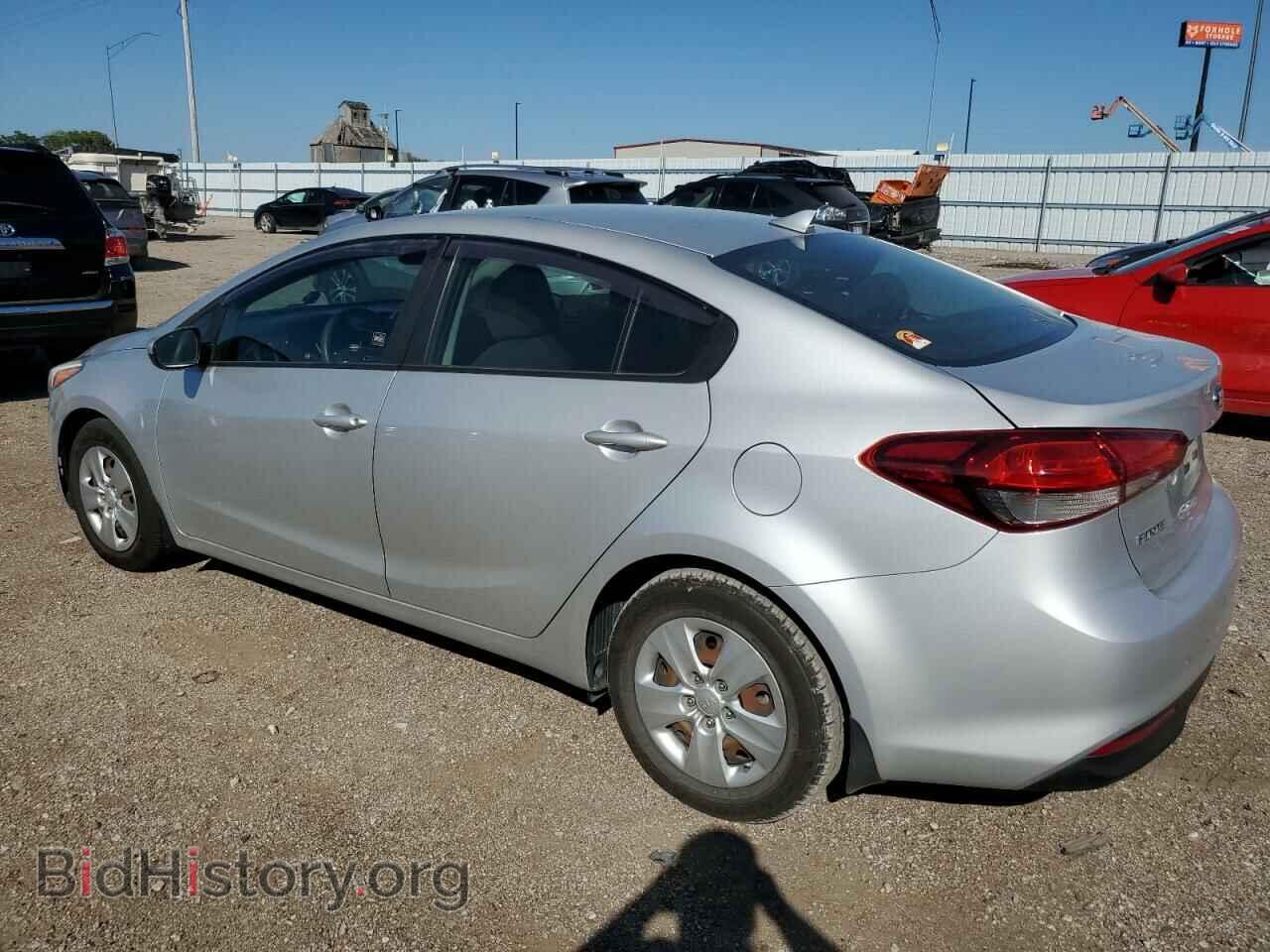 2017 KIA FORTE - VIN: 3KPFK4A77HE037489 - Фото 2