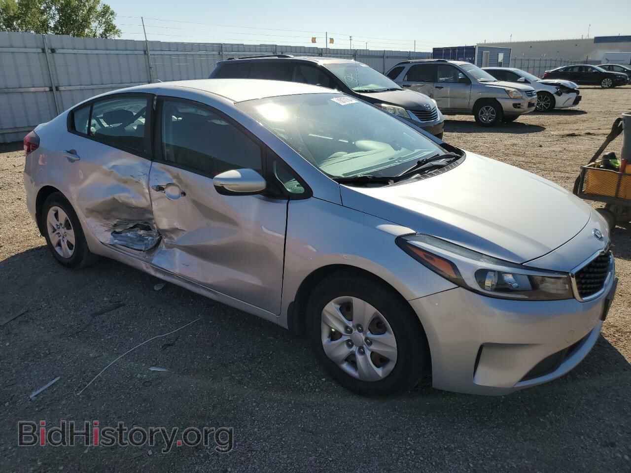 2017 KIA FORTE - VIN: 3KPFK4A77HE037489 - Фото 4