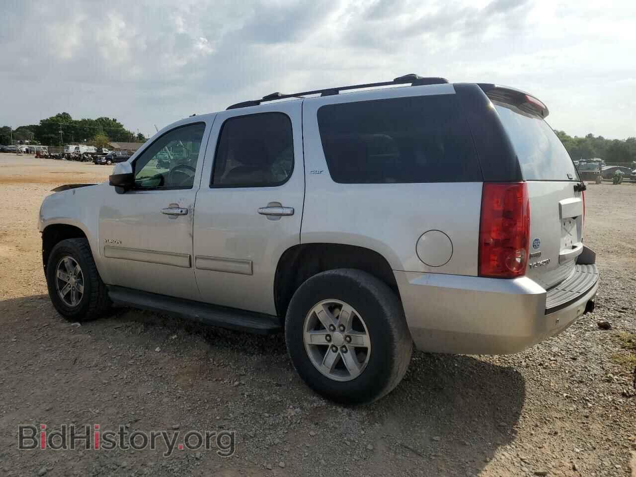 2011 GMC YUKON - VIN: 1GKS1CE09BR316659 - Фото 2