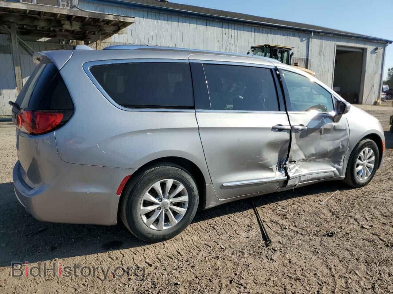 2018 CHRYSLER PACIFICA - VIN: 2C4RC1EG4JR351897 - Фото 3