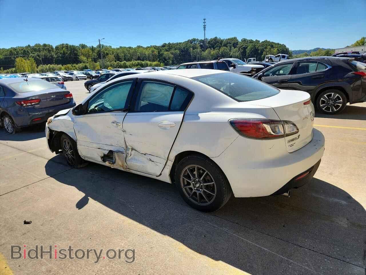 2011 MAZDA 3 - VIN: JM1BL1VF3B1387594 - Photo 2