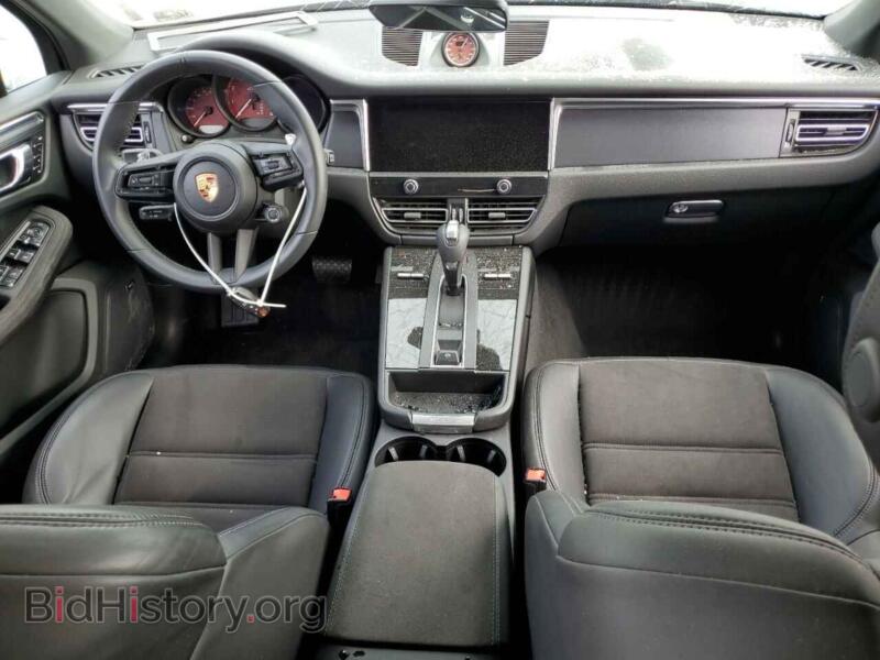 2022 Porsche MACAN (VIN WP1AF2A52NLB31346) — photo 8 of 12