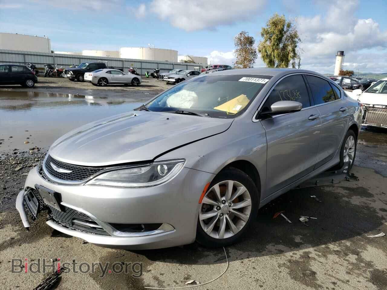 2016 CHRYSLER 200 - VIN: 1C3CCCCGXGN143022 - Фото 2