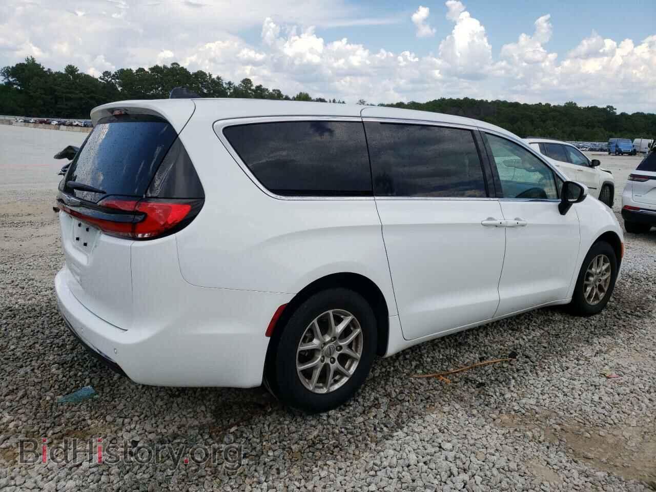 2023 CHRYSLER PACIFICA - VIN: 2C4RC1BGXPR552538 - Фото 3