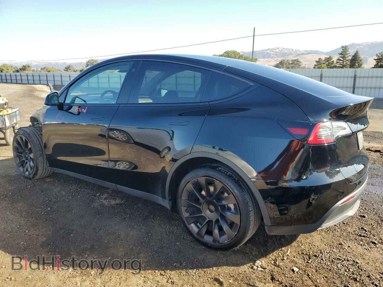 2022 TESLA MODEL Y - VIN: 7SAYGDEE2NF481746 - Photo 2