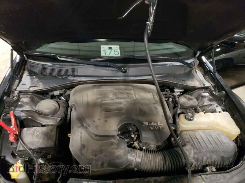 2017 Chrysler 300 (VIN 2C3CCAGG7HH586124) — фото 11 из 12