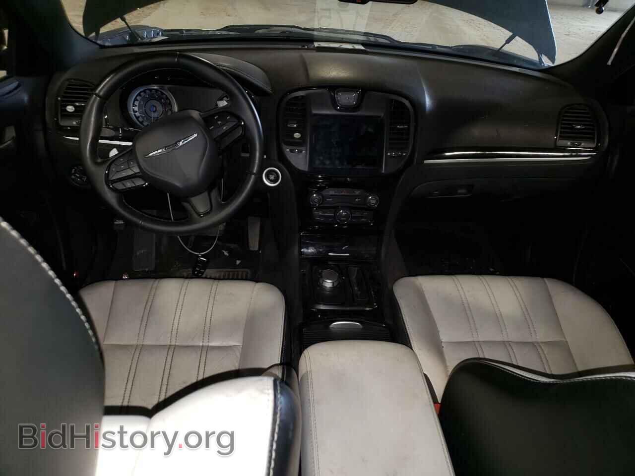 2017 CHRYSLER 300 - VIN: 2C3CCAGG7HH586124 - Photo 8