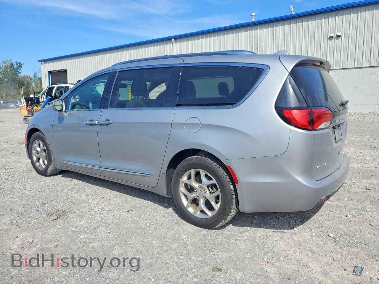2019 CHRYSLER PACIFICA - VIN: 2C4RC1GG8KR552040 - Фото 2