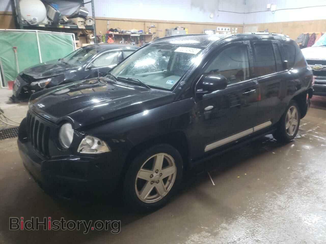 Photo 1J4NF1FB2AD642985 - JEEP COMPASS 2010
