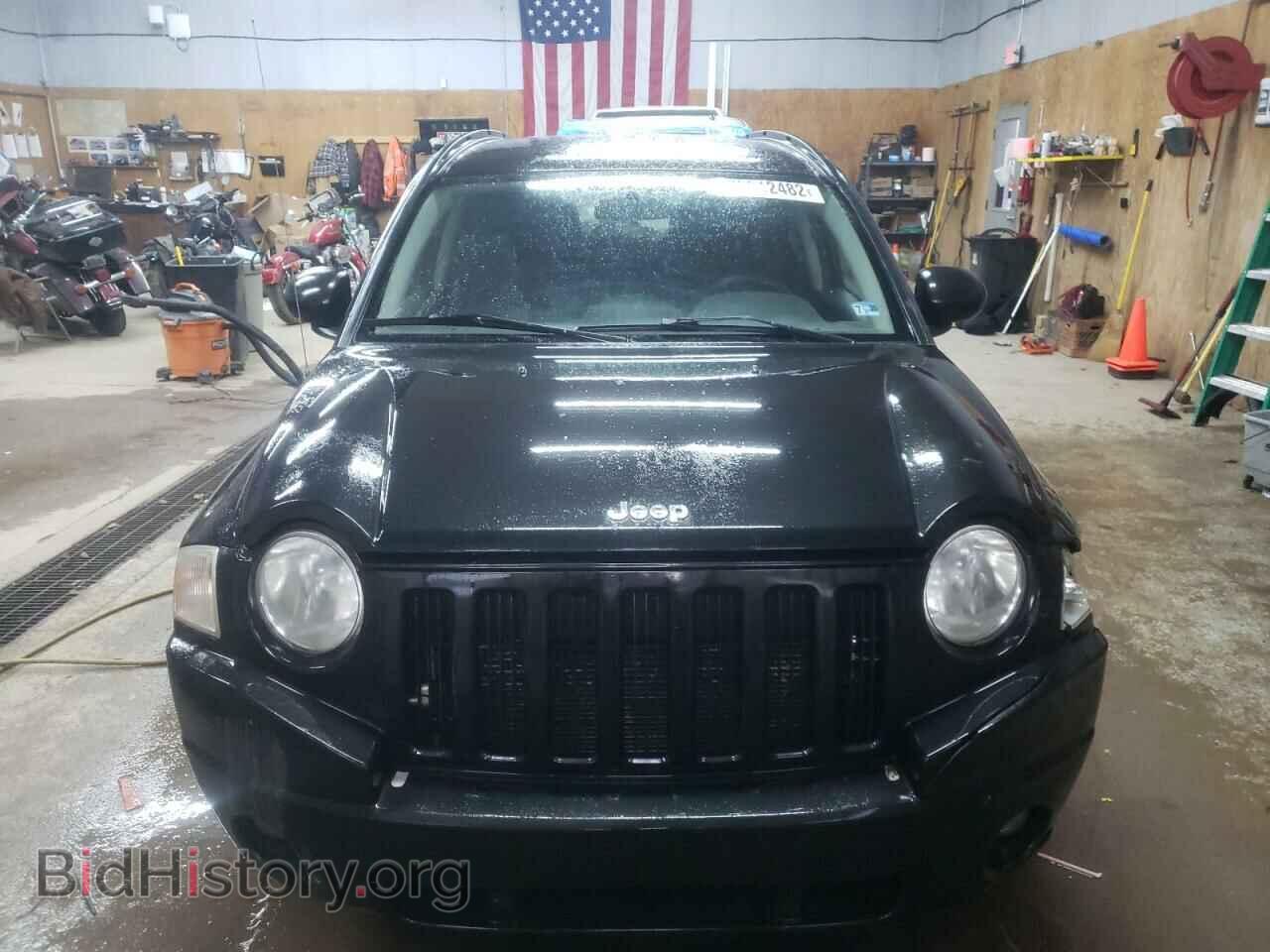 2010 JEEP COMPASS - VIN: 1J4NF1FB2AD642985 - Photo 5