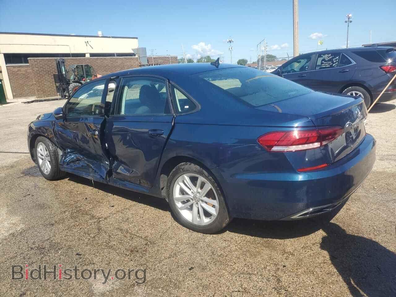 2020 VOLKSWAGEN PASSAT - VIN: 1VWAA7A32LC014811 - Фото 2